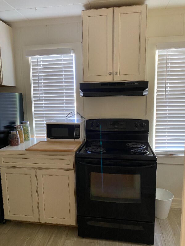 Building Photo - 1563 Willis St