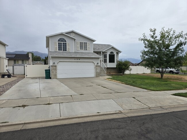 Building Photo - 1134 N 2525 W