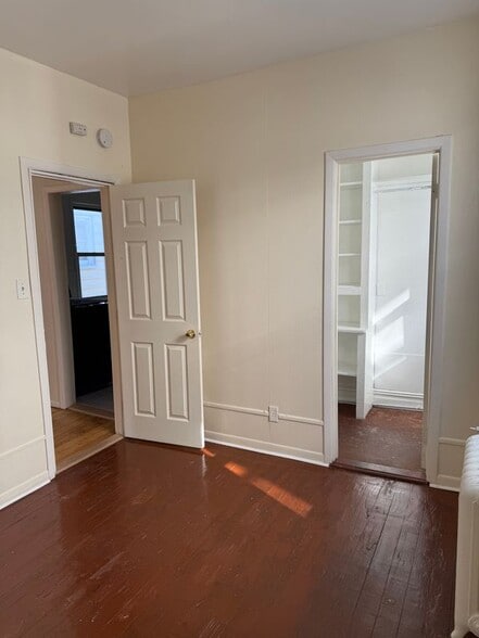 Building Photo - 103 Burhans Ave