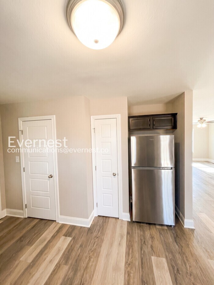 Building Photo - 1276 Cardinal Creek Dr