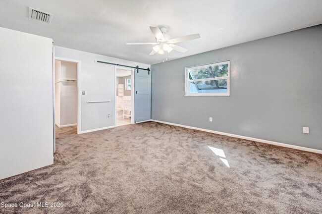 Building Photo - 409 Finch Dr