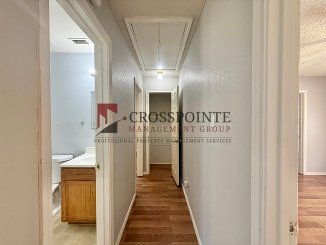 Building Photo - Lease Takeover Opportunity Available!