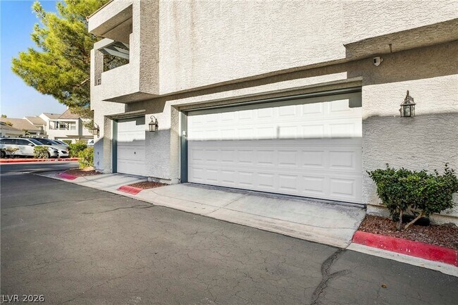 Building Photo - 2748 Lodestone Dr