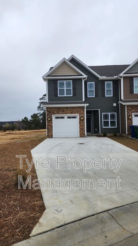 Building Photo - 1815 Fox Den Way