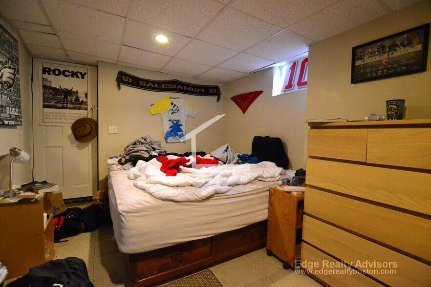 Building Photo - 20 Pratt St