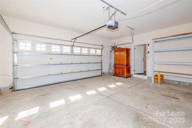 Building Photo - 2624 Snap Dragon Dr