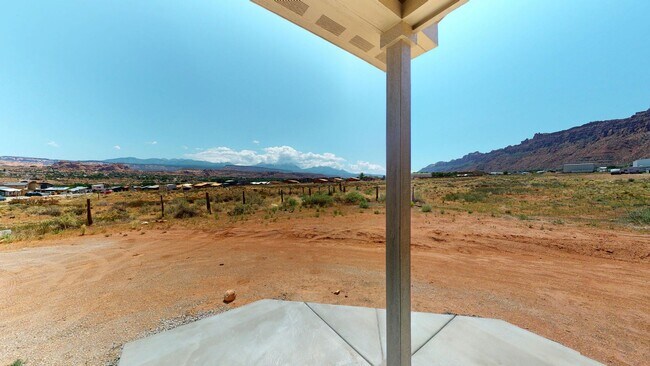 Building Photo - 2070 Starbuck Ln