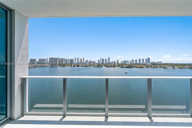 Building Photo - 17111 Biscayne Blvd