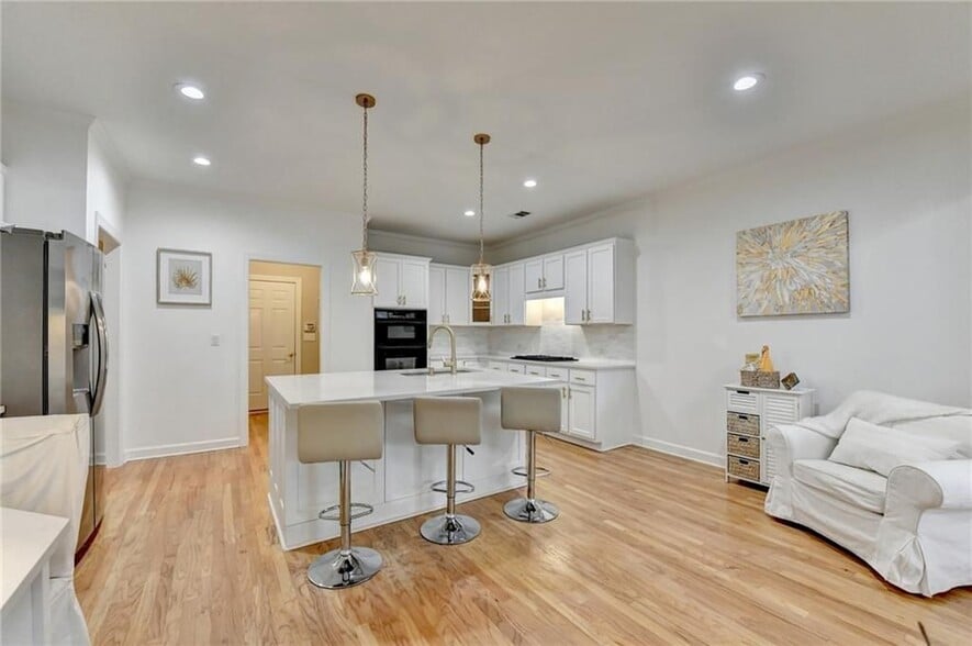 Building Photo - 106 Magnolia Grove