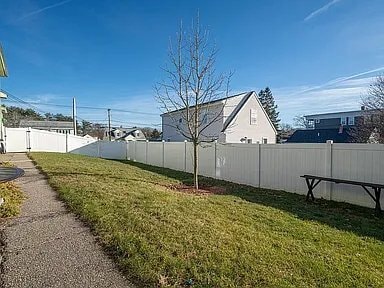 Building Photo - 336 Calef Rd