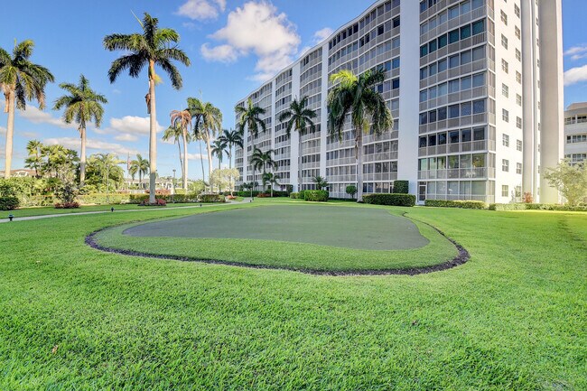 Building Photo - 3310 S Ocean Blvd