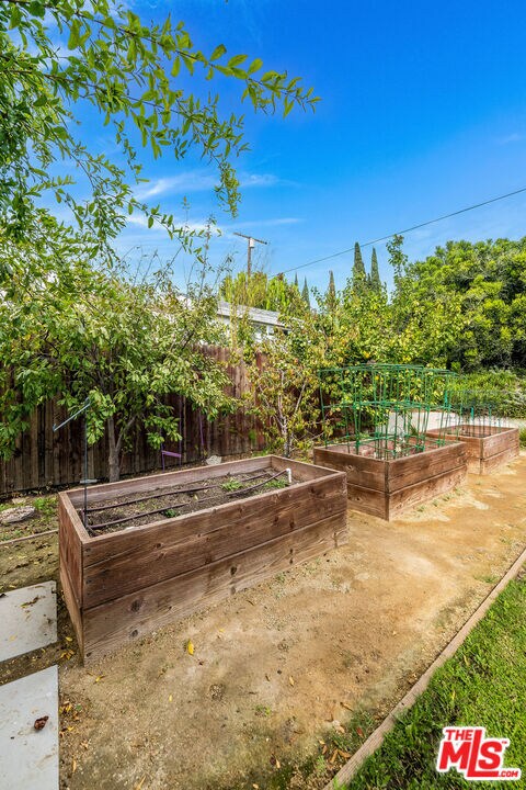 Building Photo - 11889 Tiara St