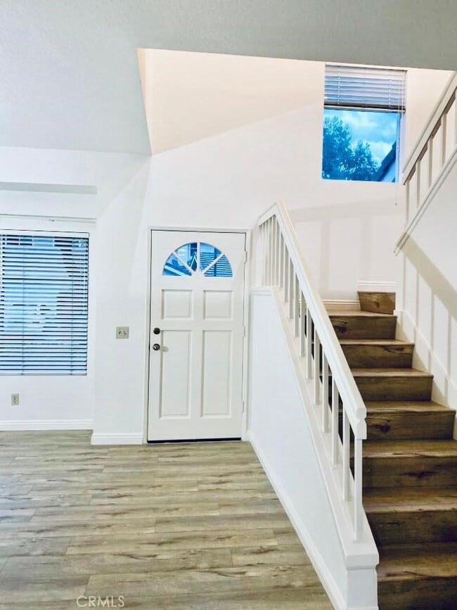Building Photo - 39 Goldenrod-
