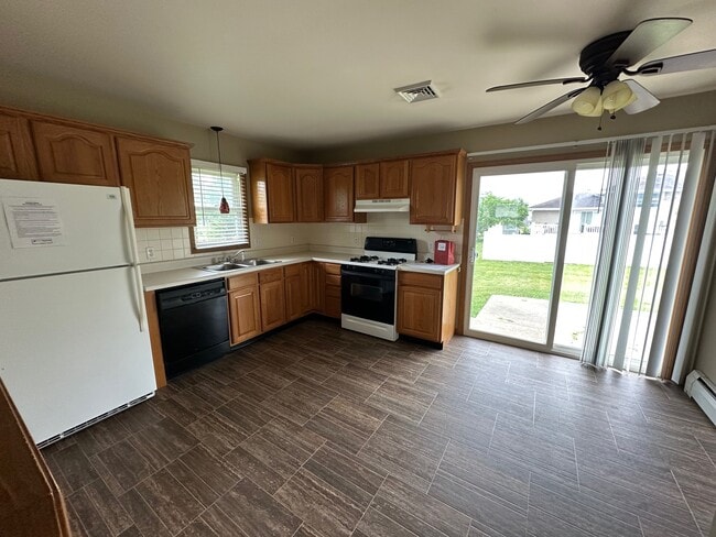 Building Photo - 814 Shannon Ln