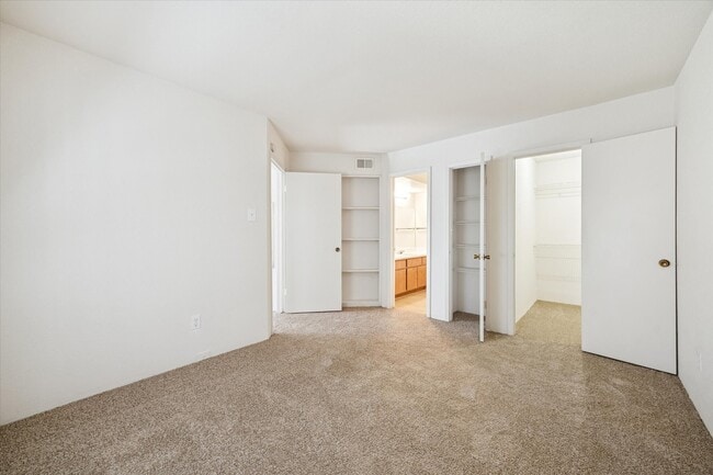 Building Photo - 1660 W T C Jester Blvd