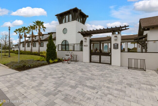Building Photo - 2490 Treasure Cay Ln