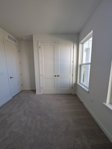 Building Photo - 1967 Iorio St