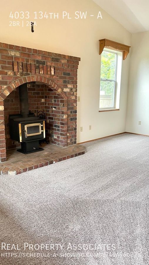 Building Photo - 4033 134th Pl SW