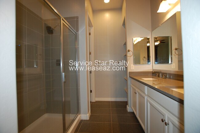 Building Photo - 7642 W Glass Ln