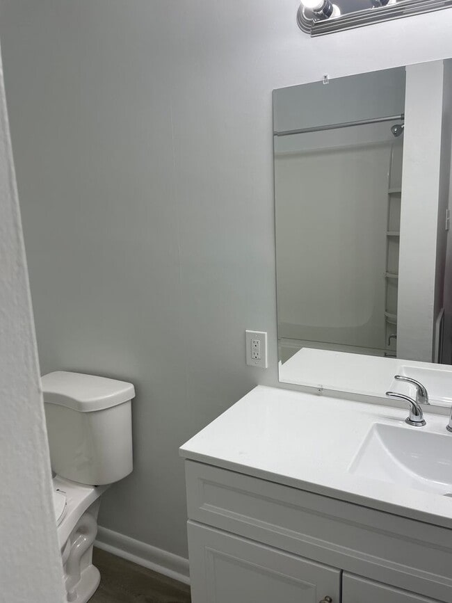 Building Photo - Carefree