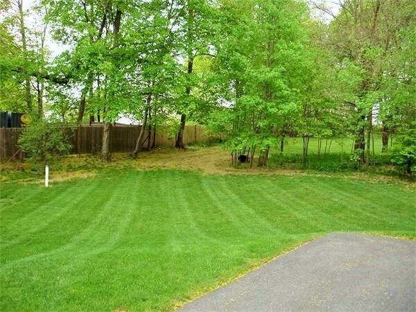 Building Photo - 90 Central St