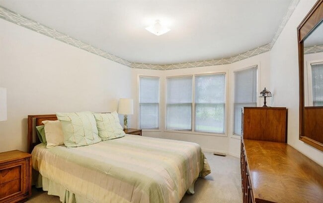 Building Photo - 24267 Weathervane Ct