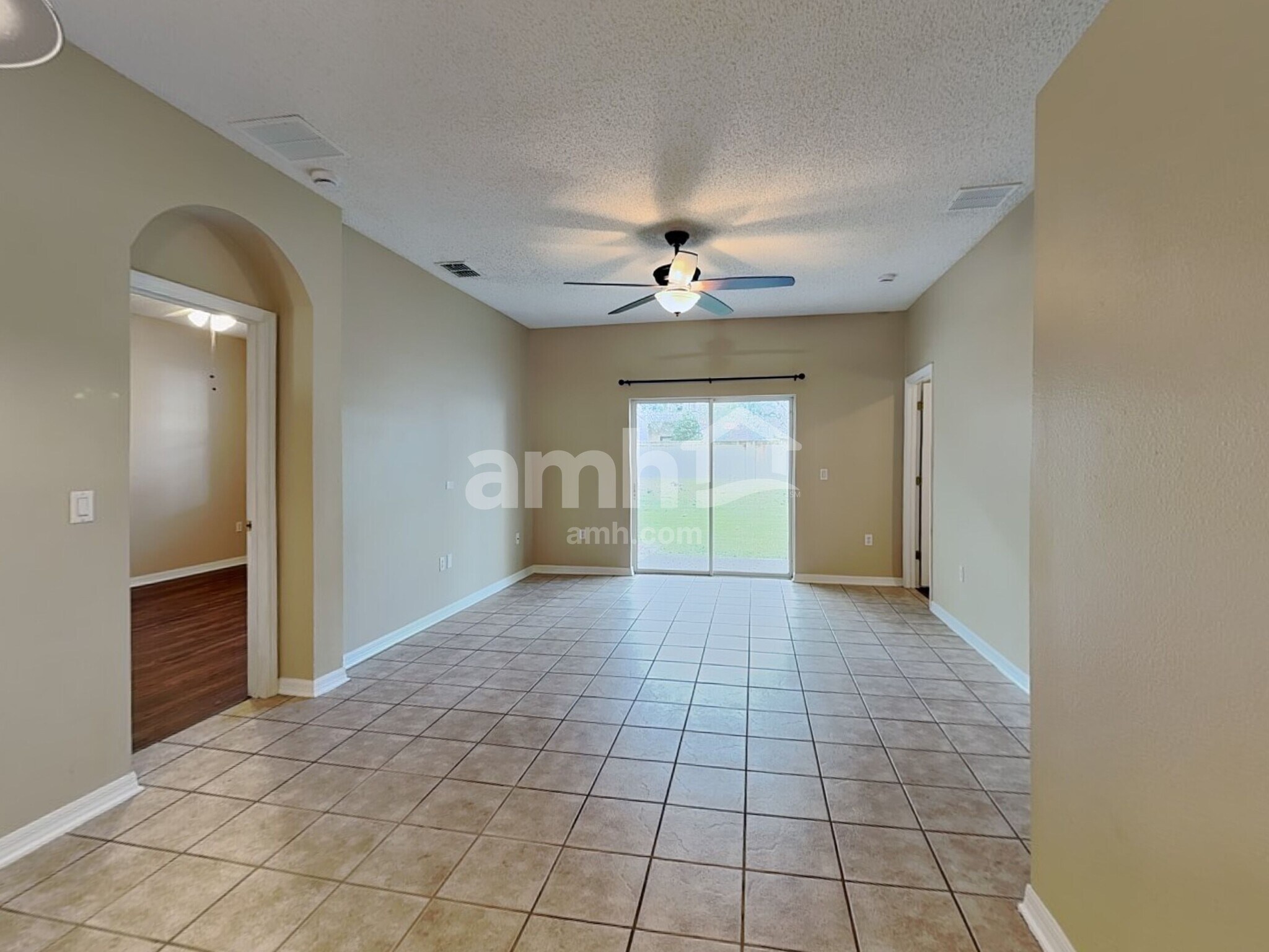 Building Photo - 9955 Shadow Creek Dr