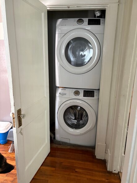 washer/dryer - 1721 Nicholson Pl