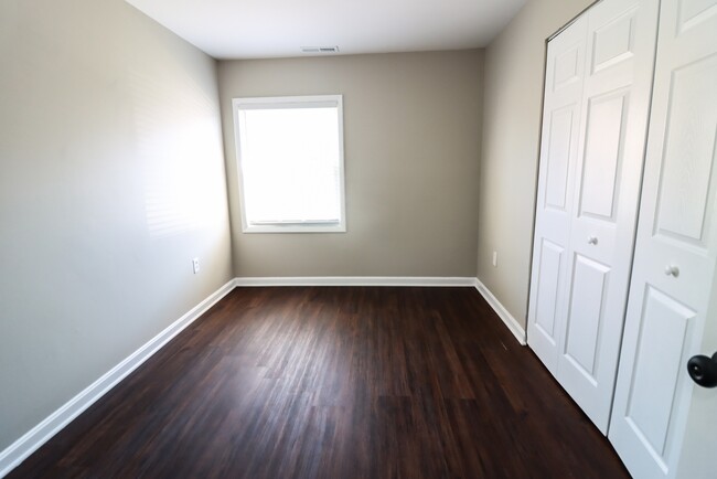 Building Photo - 9240 Bridle Path Ln