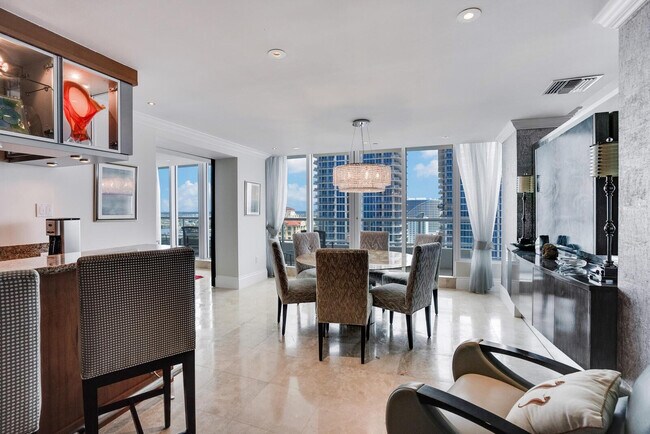 Building Photo - 1 N Fort Lauderdale Beach Blvd