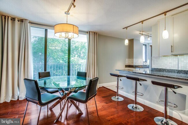 Building Photo - 2201 L St NW