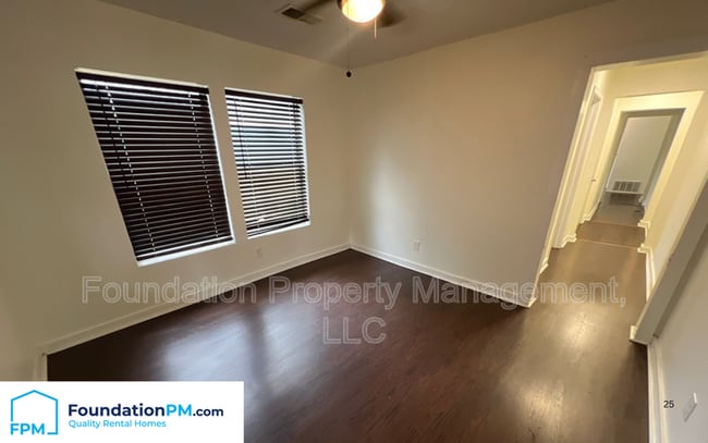 Building Photo - 877 N Bingham St