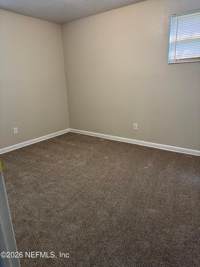 Building Photo - 325 Centura Dr