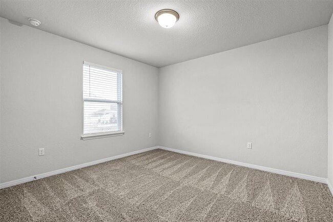 Building Photo - 6309 Night Chinook Dr