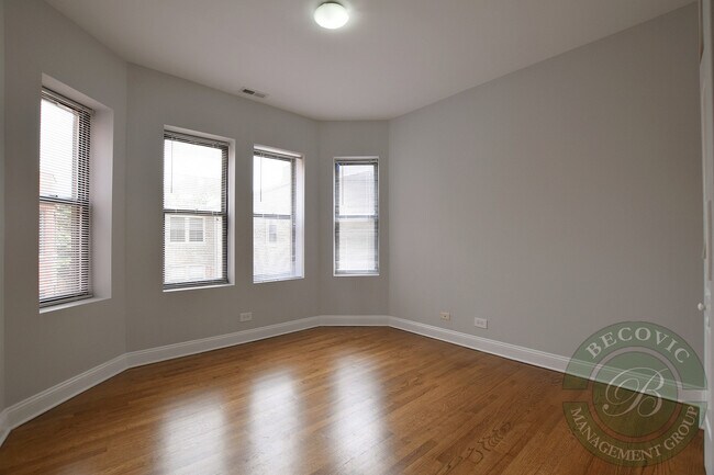 Building Photo - 7530 N Seeley Ave