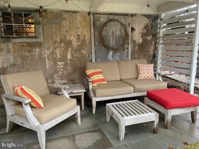 Building Photo - 15 W Ferry St