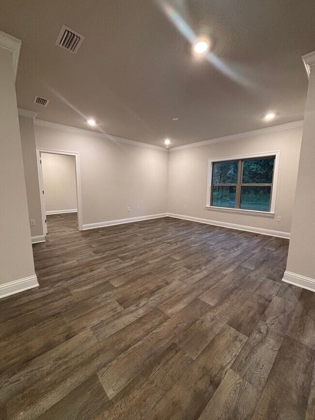 Building Photo - 14738 Dayton Cir