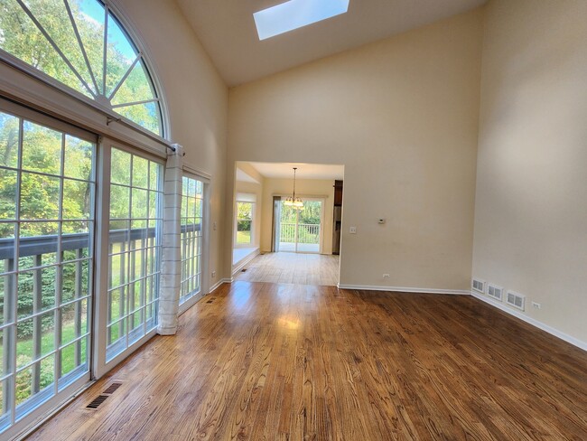 Building Photo - 3220 Indian Creek Dr