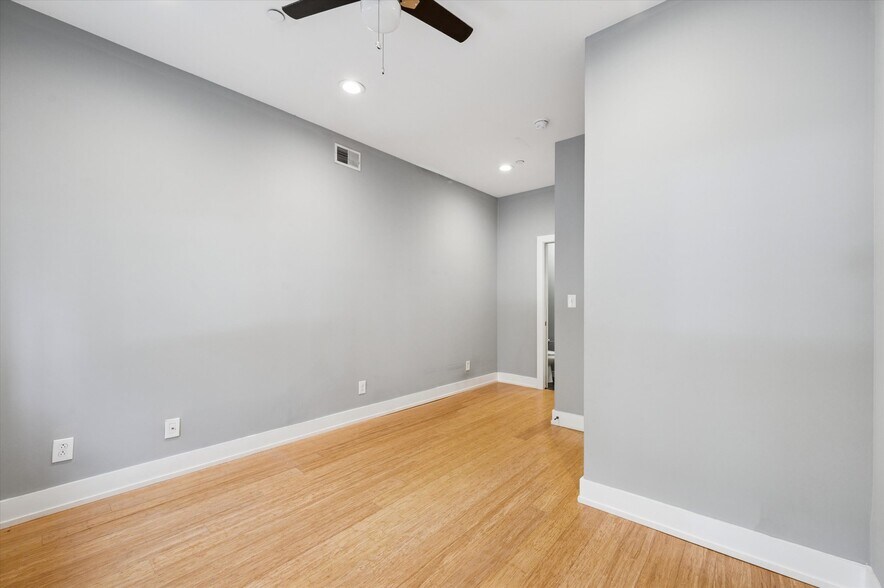 Building Photo - 1530 Christian St