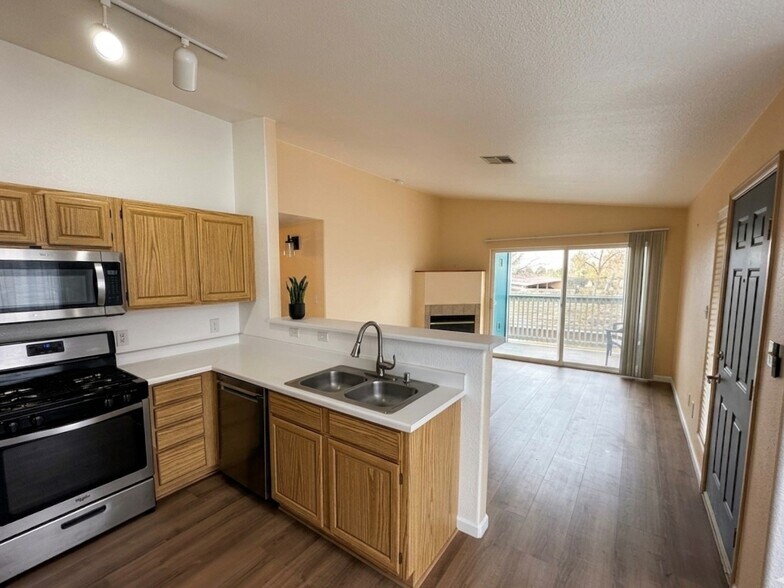 Building Photo - 3712 Cactus Creek Ct