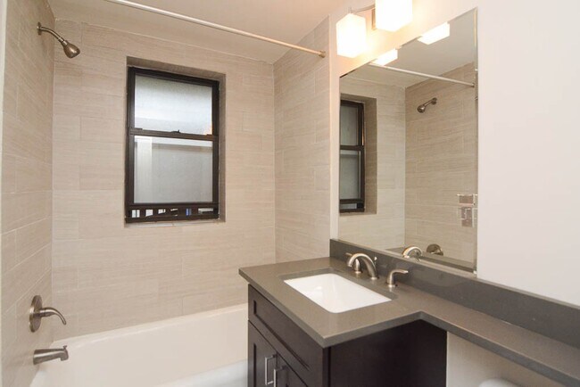 Building Photo - 2328 N Rockwell St