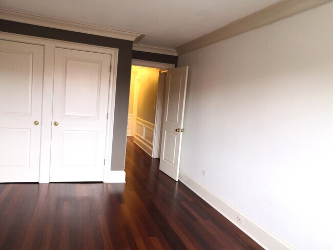 2nd bedroom 1 - 401 S Grove Ave
