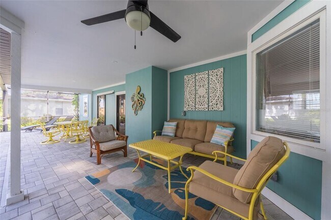 Building Photo - 5005 Canterbury Dr