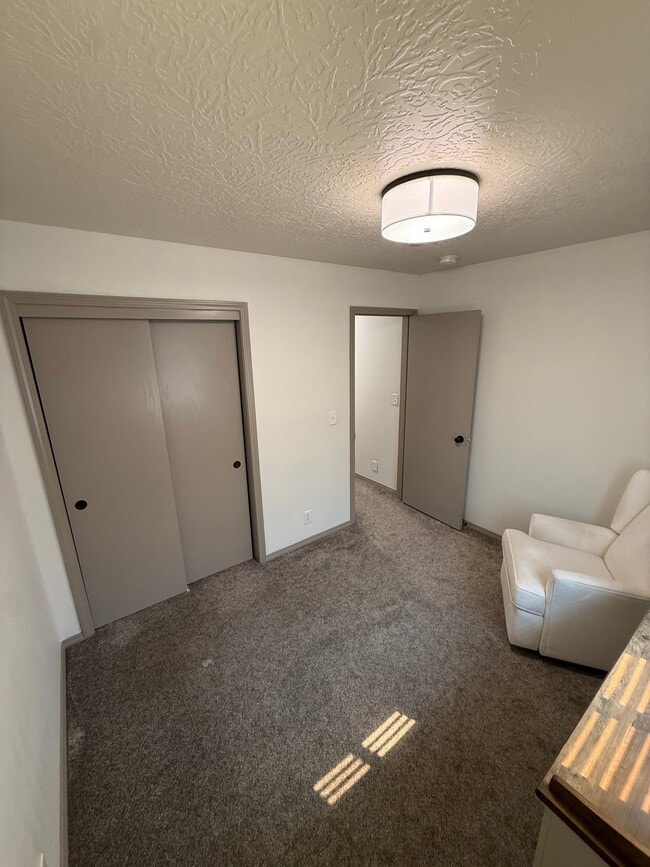 Building Photo - 2650 N Chancery Way