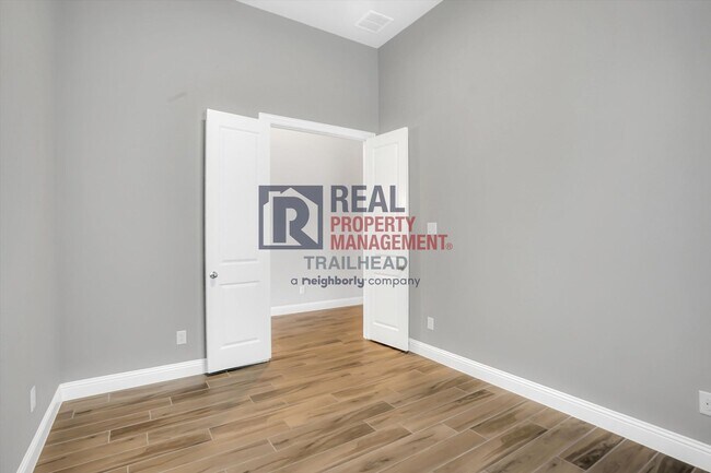 Building Photo - Spacious Home with Office & Media Room in Tavolo Park