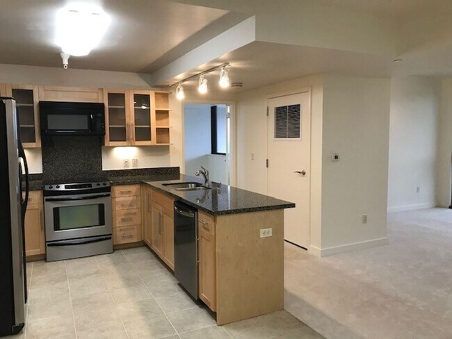 Building Photo - $3,100- 2 BR/1 Bath/1 Parking - Partly Furnished 10th Floor Keola La'i unit in Kaka'ako