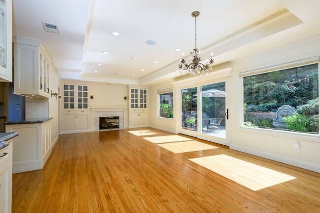 Building Photo - Custom Remodeled Ranch Home in Park-like S...