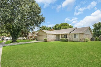 Building Photo - 710 Old Colony Dr