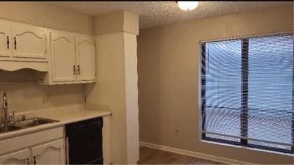 Building Photo - 146 Summerview Dr