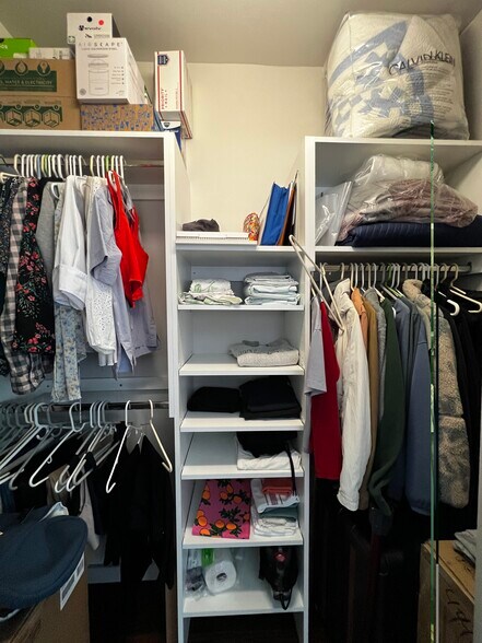 Building Photo - 44 Marion St